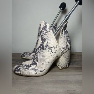 Steve Madden Women's Rookie Chop Out Booties,Snakeskin, Size 8.5